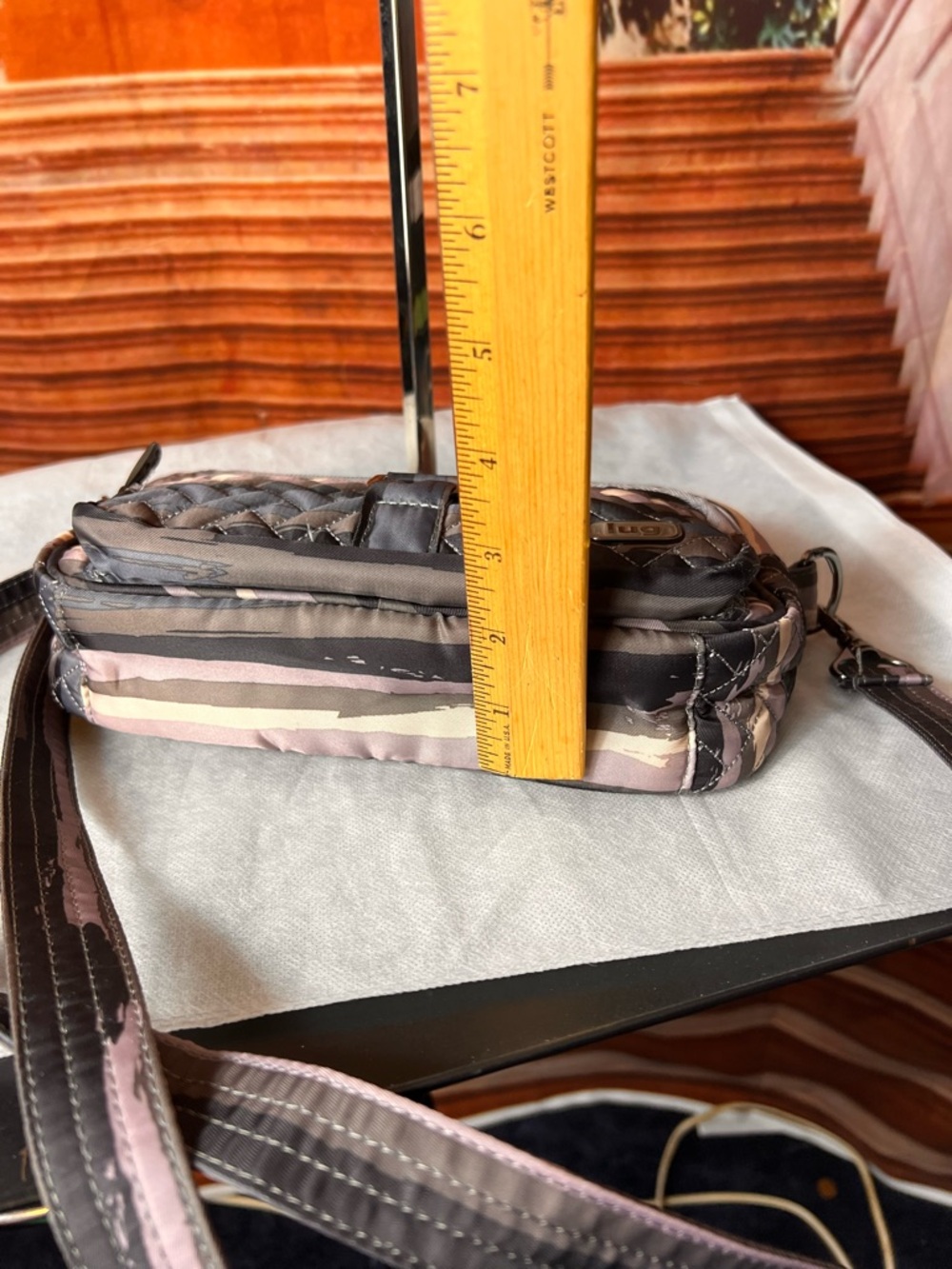lug Quilted Crossbody Bag in Pink and Gray, excellent condition - Picture 17 of 17
